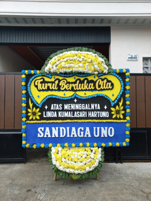 Papan Bunga Duka di Petompon